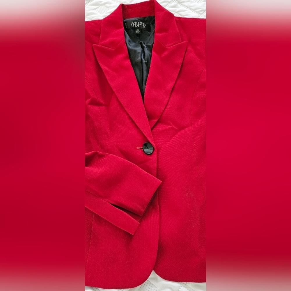 🌟Like New Vintage Elegant Red Blazer🌟 - Picture 3 of 8